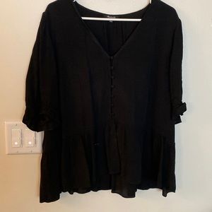 Madewell women’s black flowy peplum top